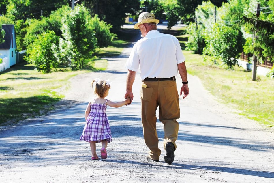 nonno-e-nipote-distanza-e-amore-scalfito-nel-cuore