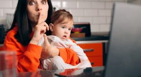 sono-una-mamma-bisogno-di-silenzio