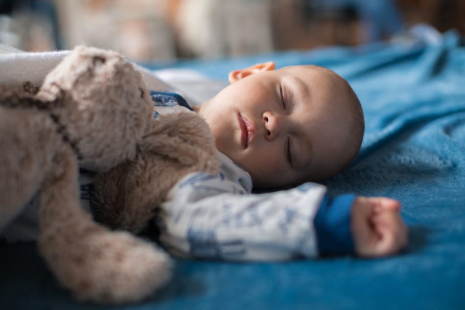 quando-preoccuparsi-se-neonato-dorme-troppo