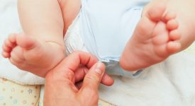 cambio-pannolino-serve-il-consenso-del-bebe