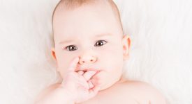 i-prodotti-per-lenire-i-dolori-da-dentizione-possono-causare-danni-ai-bambini