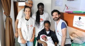 la-storia-di-miracle-bimbo-nato-su-una-nave-che-presta-soccorso-ai-migranti-clandestini