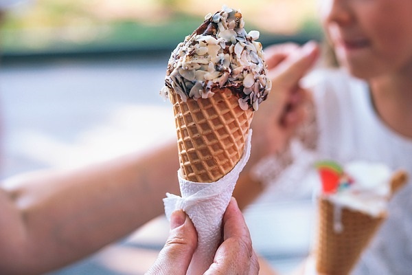 bambini-abbuffata-di-zuccheri-durante-lestate-lo-rivela-un-sondaggio-inglese