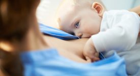 il-consumo-di-alcol-in-allattamento-riduce-le-capacita-cognitive-del-bambino