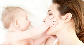 importanza-del-legame-madre-figlio-ecco-come-stimola-la-produzione-di-serotonina-nel-cervello