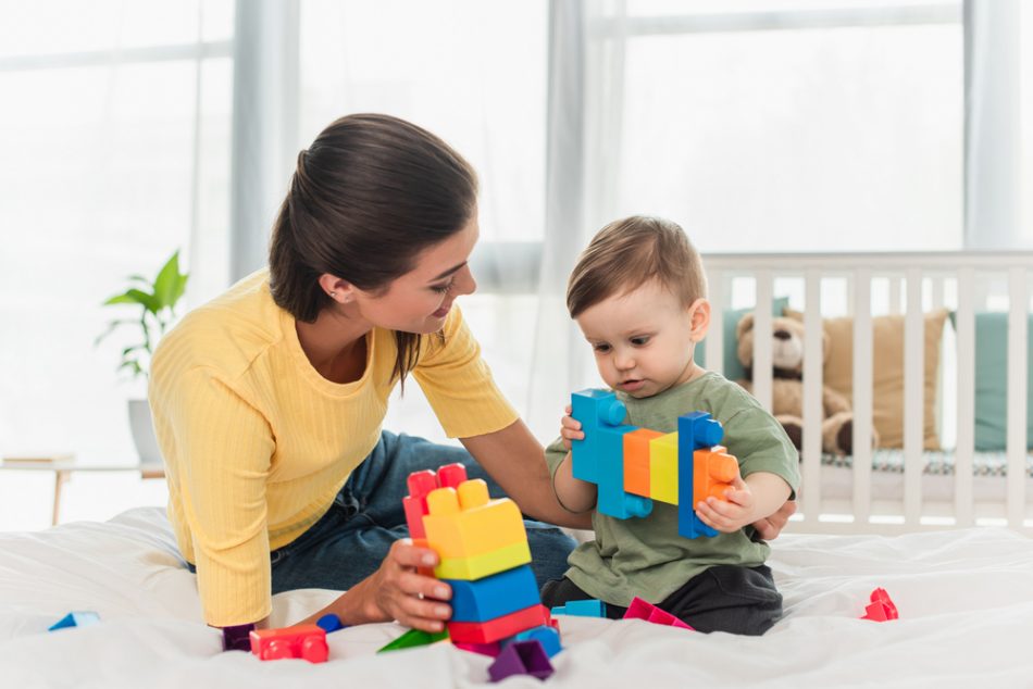 neo-mamme-annoiate-casa
