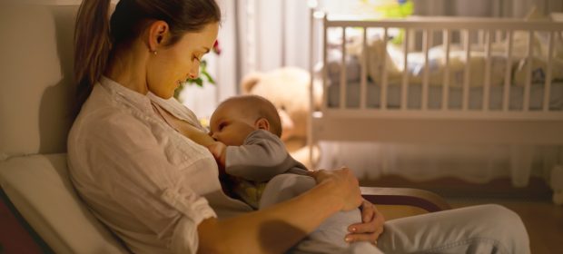 allattamento-al-seno-gli-effetti-benefici-degli-ormoni-sul-cervello-della-mamma