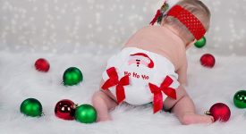 neonati-il-natale-in-famiglia-ecco-alcuni-trucchi-per-proteggerli-dai-parenti
