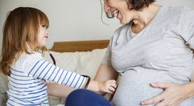 perche-i-bambini-scalciano-nel-pancione