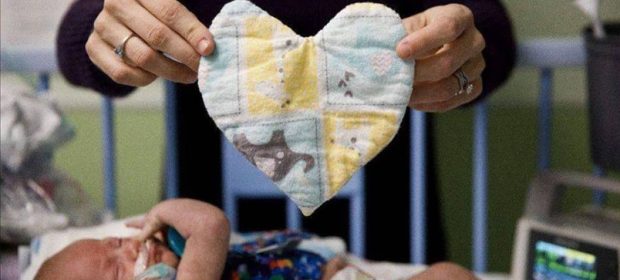 aromaterapia-per-prematuri-lodore-di-mamma-e-papa-come-aiuto-in-terapia-intensiva