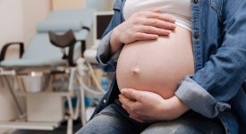 mamma-di-3-bimbi-derisa-dalle-infermiere-sei-ancora-qui