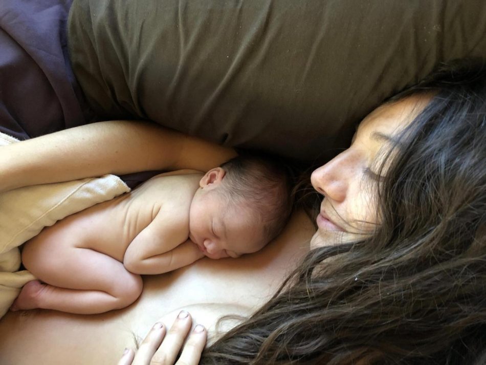 feebirthing-il-parto-senza-assitenza-medica-le-immagini-della-nascita-di-koa