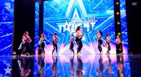 la-danza-in-fascia-arriva-sul-palco-di-italias-got-talent-mamme-e-bambini-conquistano-il-pubblico