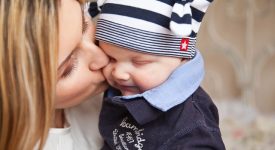 un-bacio-al-proprio-piccolo-lo-fa-guarire-prima-lo-straordinario-risultati-di-una-ricerca