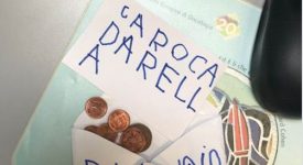 bimbo-di-cinque-anni-dona-tutti-i-suoi-risparmi-al-medico-che-ha-salvato-la-mamma-dal-cancro