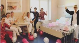 un-reparto-maternita-con-i-letti-per-tutta-la-famiglia