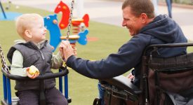 nei-nidi-di-bollate-bimbi-e-adulti-disabili-si-fanno-compagnia-a-vicenda