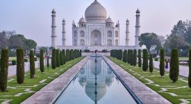 allattamento-in-pubblico-la-rivoluzione-dallindia-al-taj-mahal-una-sala-per-le-neo-mamme