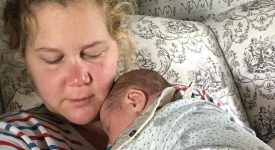amy-schumer-il-racconto-su-instagram-di-una-mamma-normale