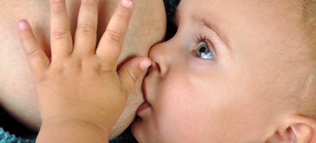 latte-materno-la-protezione-contro-le-malattie-continua-anche-dopo-la-fine-dellallattamento