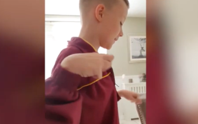 bimbo-autistico-canta-hallelujah-il-video-che-ha-commosso-il-web