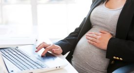 al-lavoro-fino-al-nono-mese-di-gravidanza-la-circolare-dellinps-e-i-requisiti