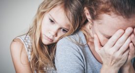 genitori-depressi-uno-studio-rivela-le-conseguenze-sul-cervello-dei-figli
