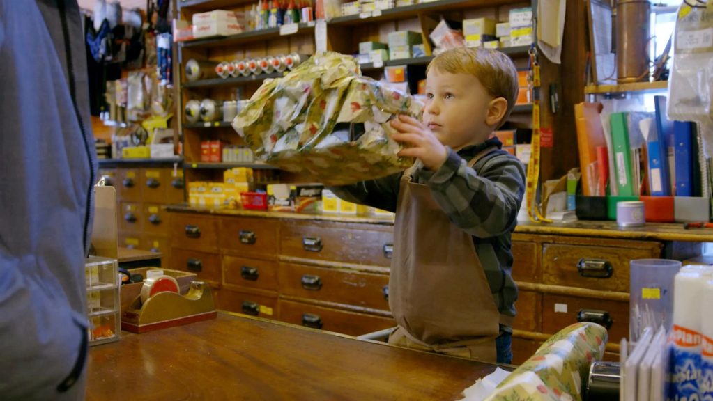 vivi-questo-natale-come-un-bambino,-lo-spot-delle-feste-piu-dolce-del-web-(video)
