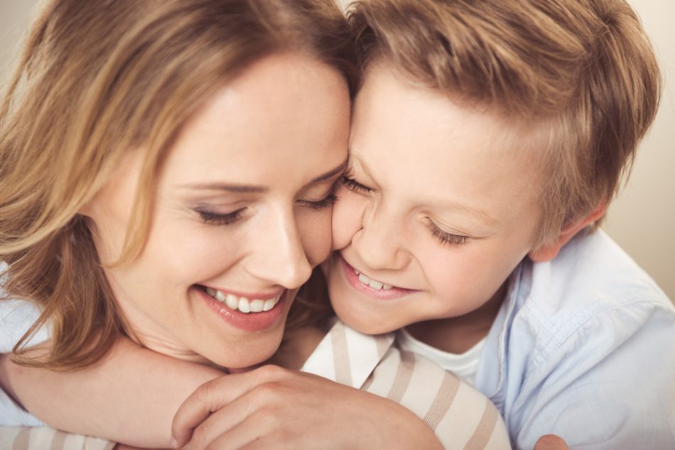 quelle-mamme-che-sembra-amano-troppo