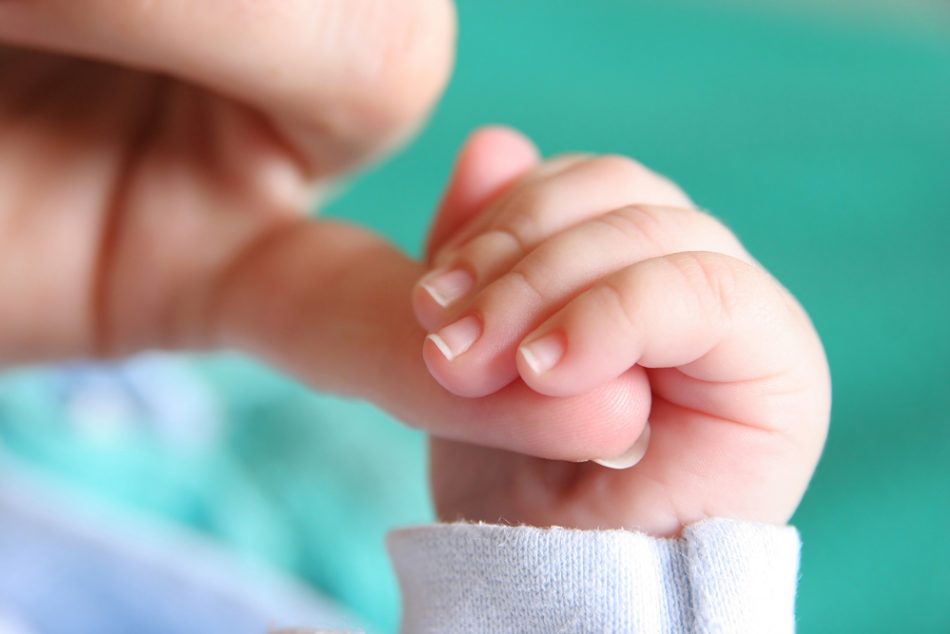 unghie-dei-neonati-come-prendersene-cura