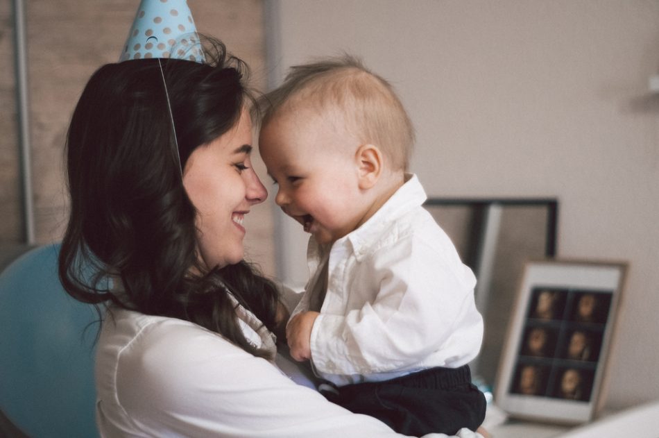 la-magia-del-legame-madre-figlio-lesperimento-still-face