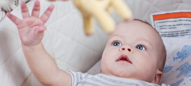 l'importanza-della-stimolazione-visiva-nel-neonato