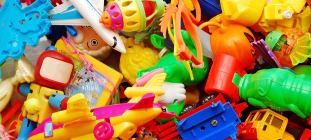meno-giocattoli,-piu-interazione:-ecco-di-cosa-ha-bisogno-tuo-figlio