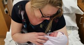 infermiera-non-sapeva-di-essere-incinta-e-partorisce-in-casa