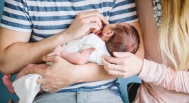 allattamento:-l'importante-ruolo-dei-papa
