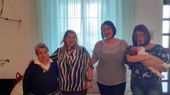 nonna-a-34-anni-cinque-generazioni-in-famiglia