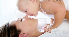 baciare-sulla-bocca-mamma-e-papa