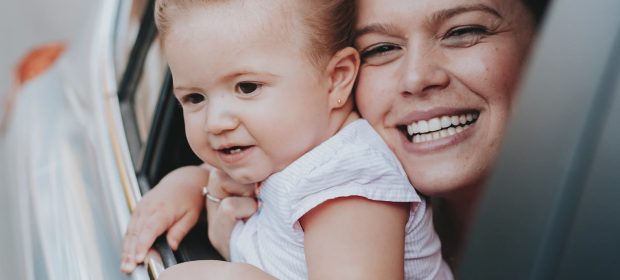 come-tranquillizzare-bambini-in-auto