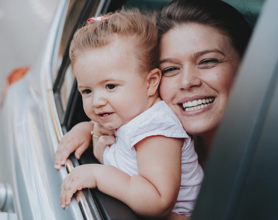 come-tranquillizzare-bambini-in-auto