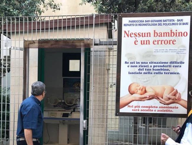 bimbo-abbandonato-a-bari