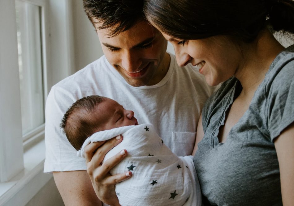 a-che-eta-i-bambini-cominciano-a-riconoscere-mamma-e-papa