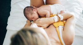 bambini-allattati-al-seno-sempre-di-piu-durante-il-lockdown