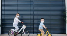 distanziamento-sociale-tra-i-bambini-calo-di-patologie-infettive-e-respiratorie