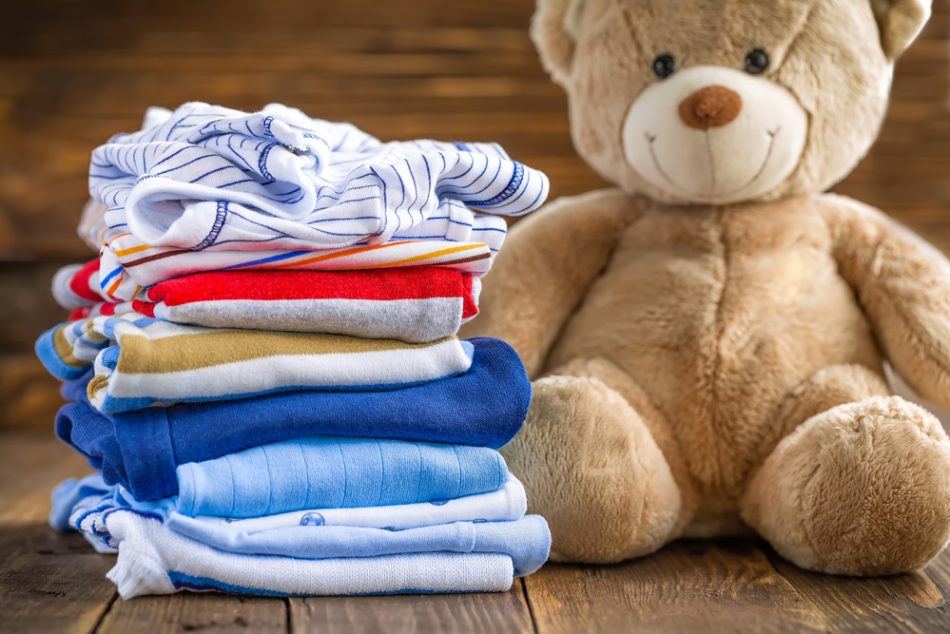 bambini-come-risparmiare-acquisto-vestiti