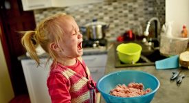 i-capricci-secondo-la-scienza-ecco-cosa-succede-nel-cervello-dei-bambini