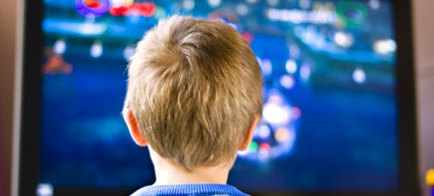i-bambini-pensano-solo-alla-tv-come-fare