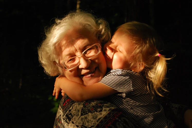 nonni-nipoti-caratteristiche-rapporto-speciale