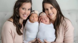 sorelle-gemelle-partoriscono-a-90-minuti-di-distanza-il-giorno-del-loro-compleanno