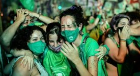 largentina-legalizza-laborto-storica-approvazione-del-senato