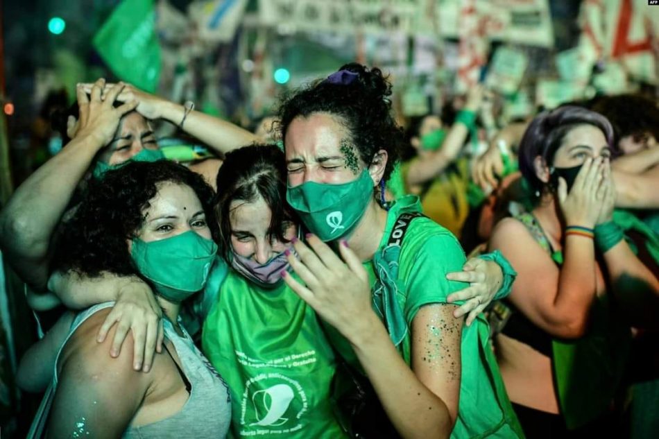 largentina-legalizza-laborto-storica-approvazione-del-senato